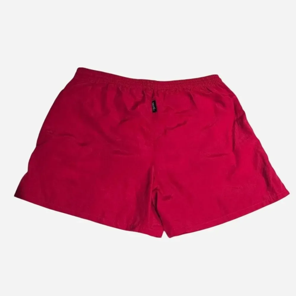 no brand uzzi red